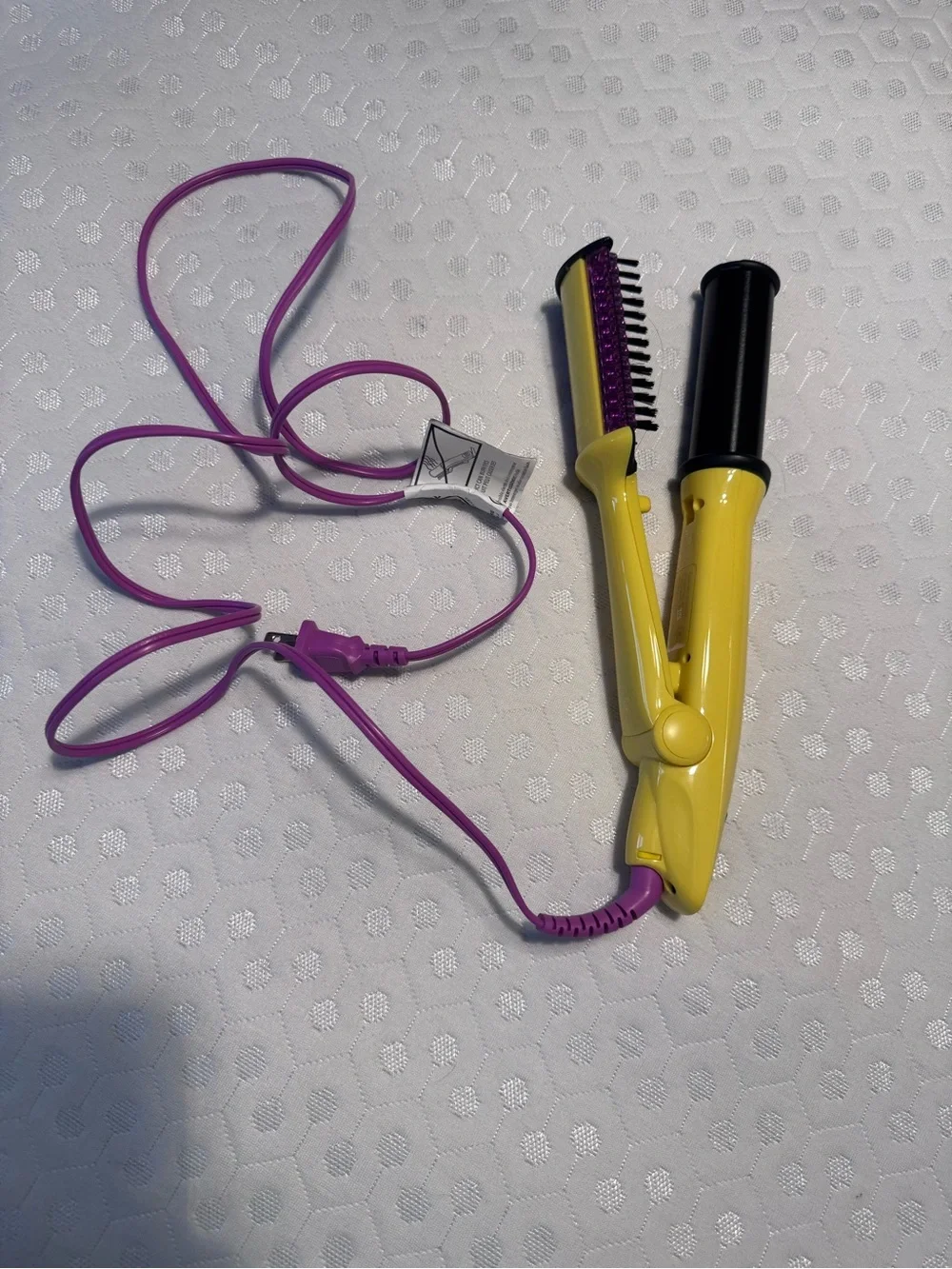 Flower hair styling tool